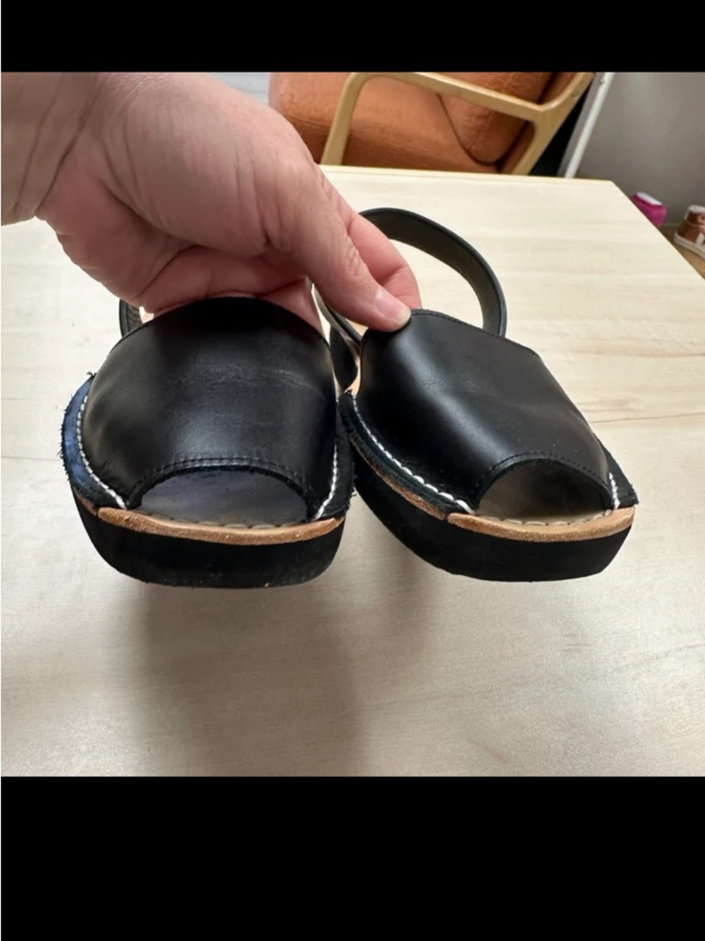 Pons Black  Leather Slingback Sandal - Picture 5 of 9